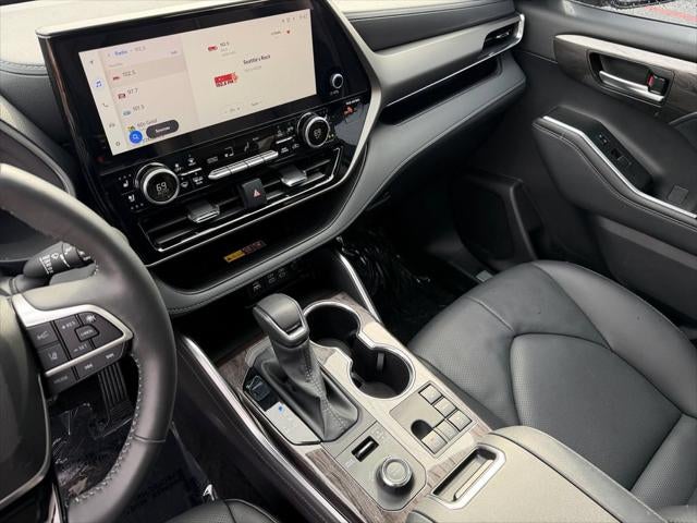 2025 Toyota Highlander Limited