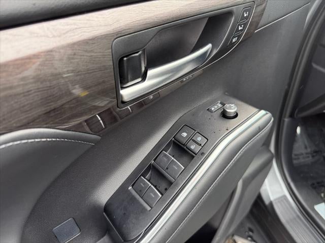 2025 Toyota Highlander Limited