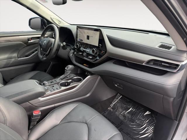 2025 Toyota Highlander Limited