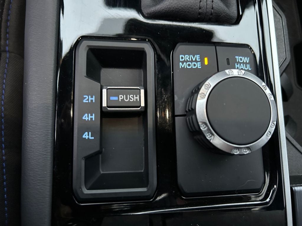 2023 Toyota Tundra Hybrid Platinum