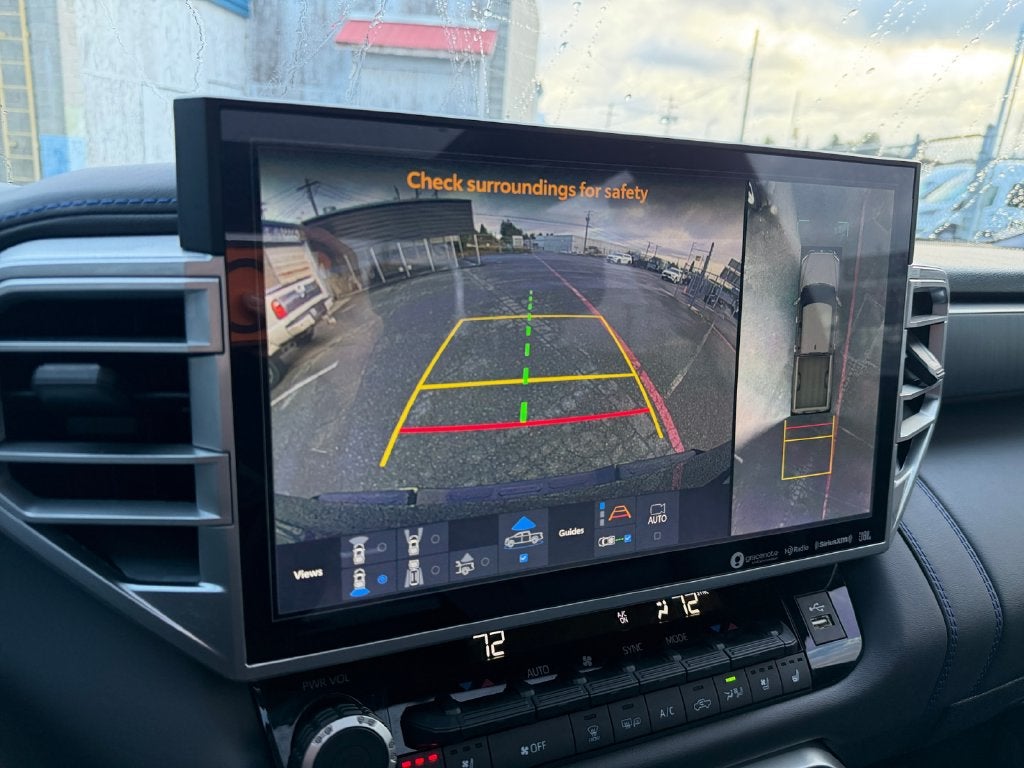 2023 Toyota Tundra Hybrid Platinum