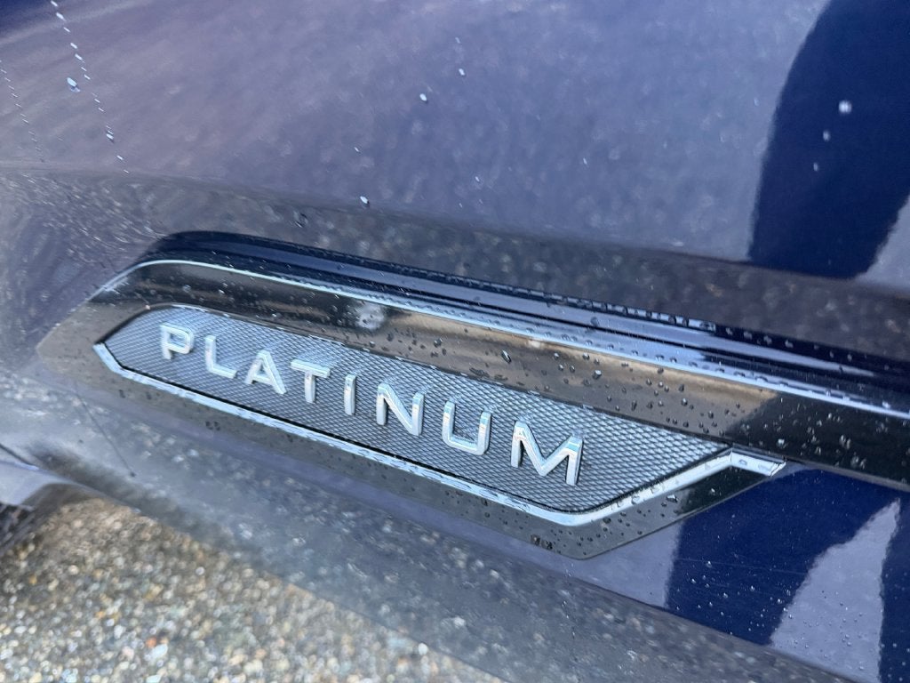 2023 Toyota Tundra Hybrid Platinum