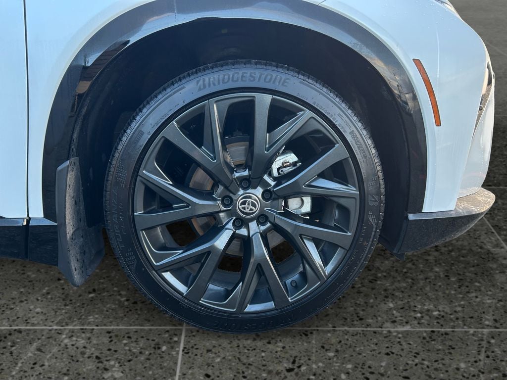 2025 Toyota Crown Signia Limited