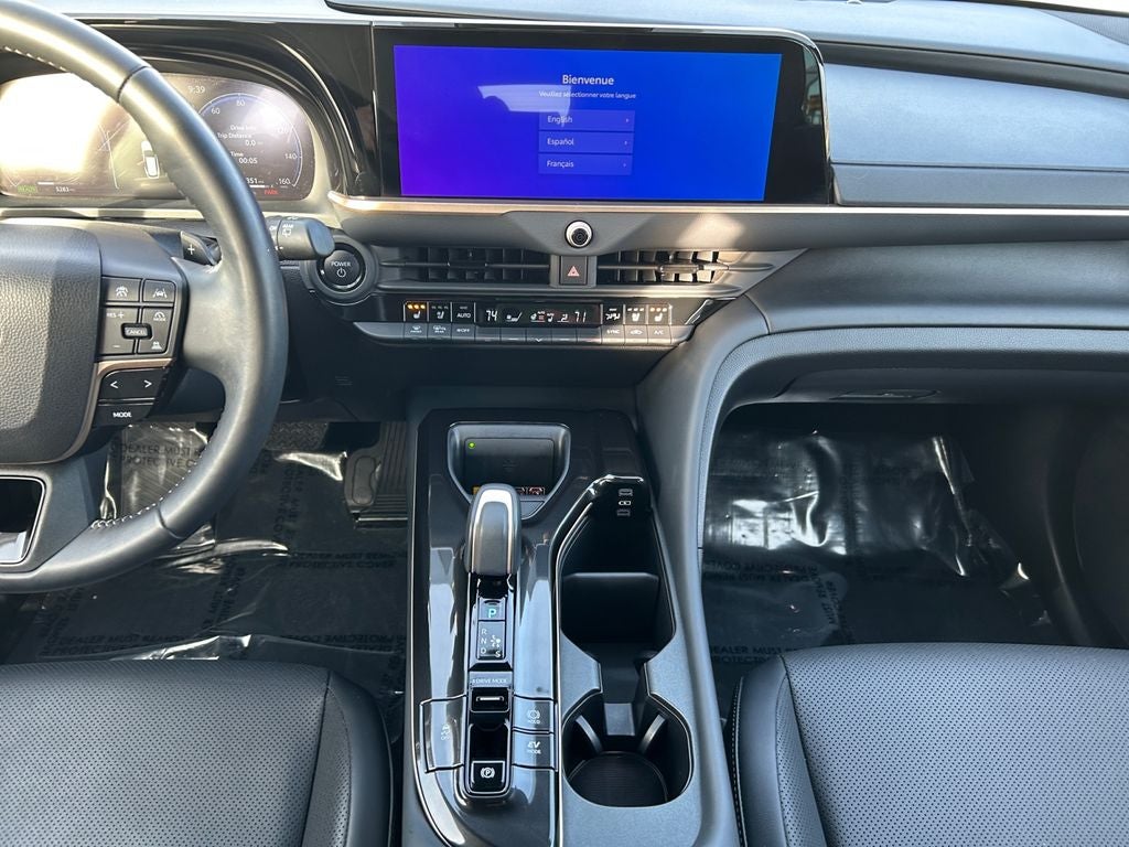 2025 Toyota Crown Signia XLE