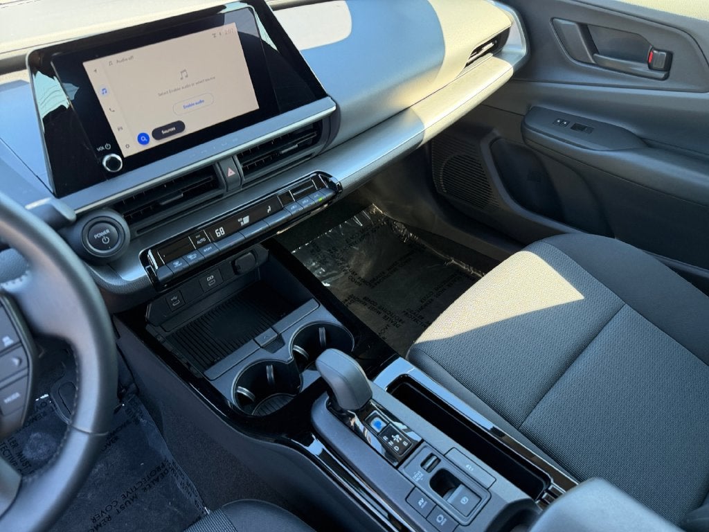 2025 Toyota Prius LE