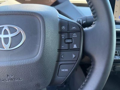 2025 Toyota Prius LE