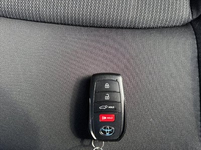 2024 Toyota Venza LE