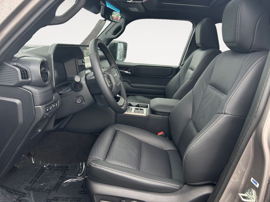 2025 Toyota Land Cruiser PREMIUM