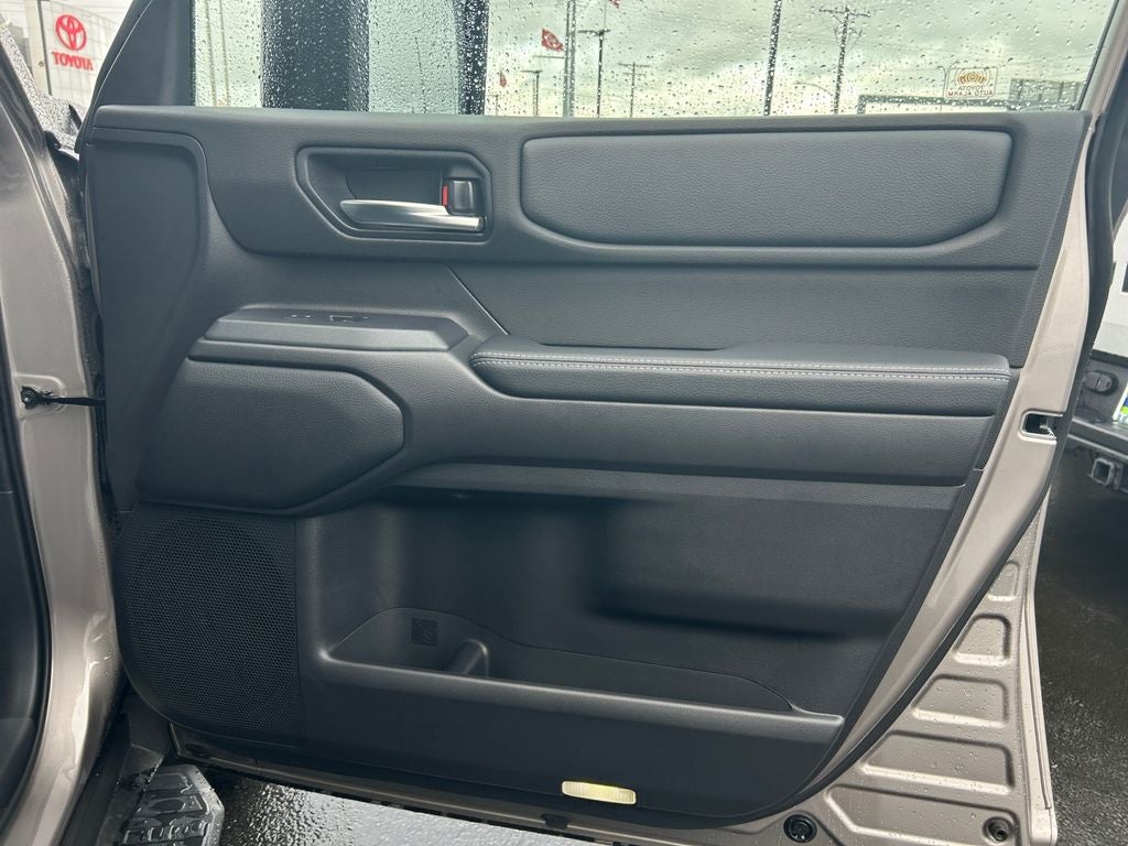 2025 Toyota Land Cruiser PREMIUM