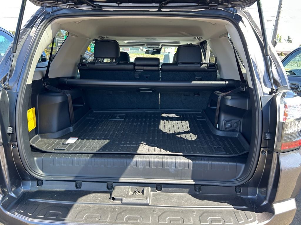 2022 Toyota 4RUNNER SR5 Premium 1 Owner