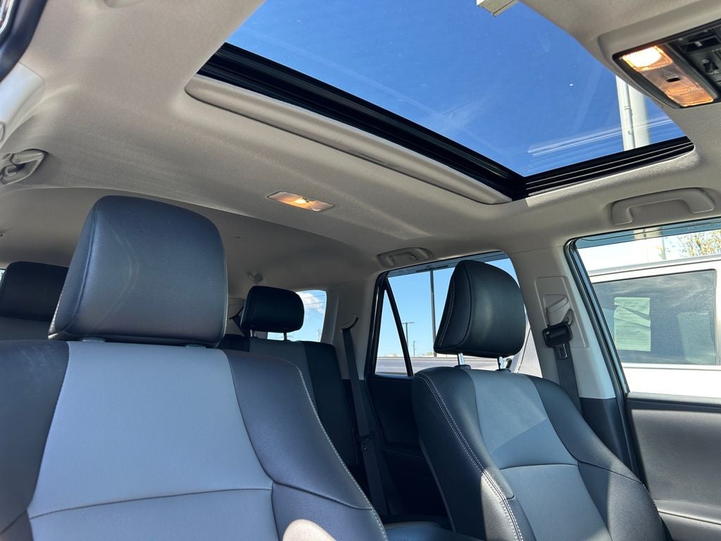 2022 Toyota 4RUNNER SR5 Premium 1 Owner