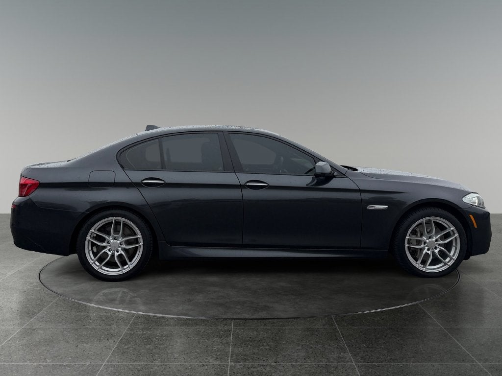 2012 BMW 5 Series 550i