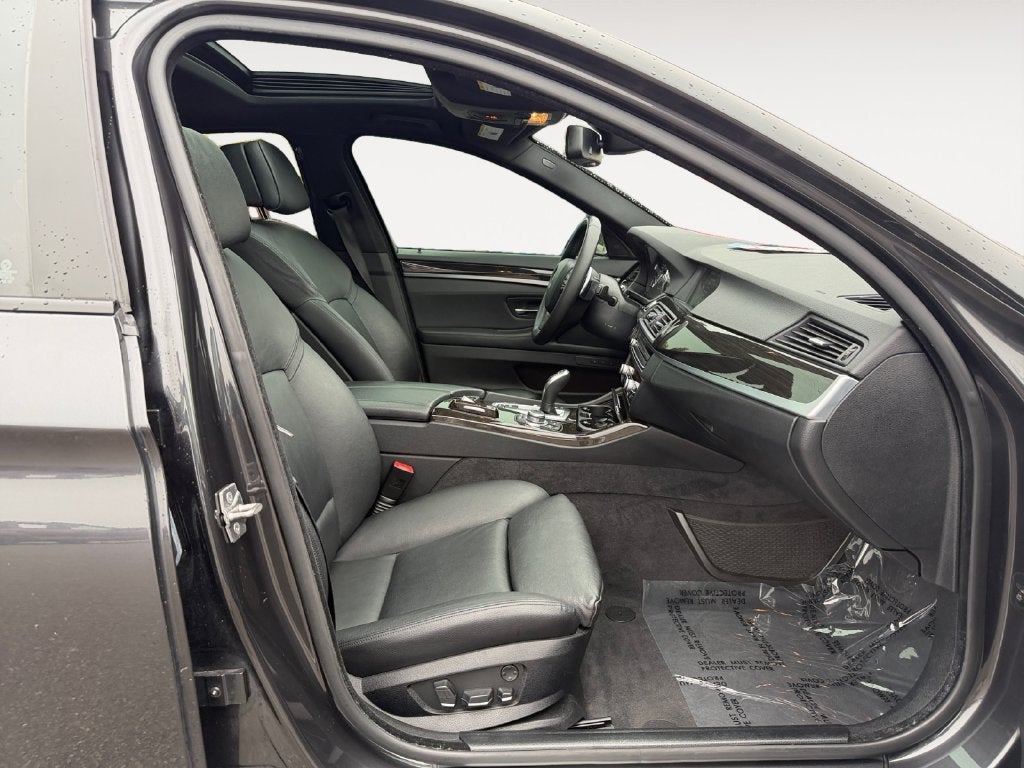 2012 BMW 5 Series 550i