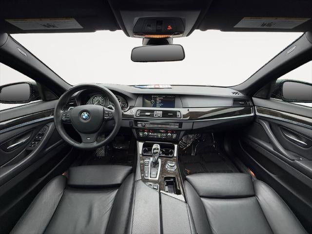 2012 BMW 5 Series 550i