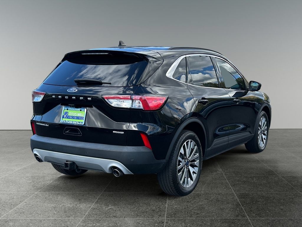2022 Ford Escape Titanium