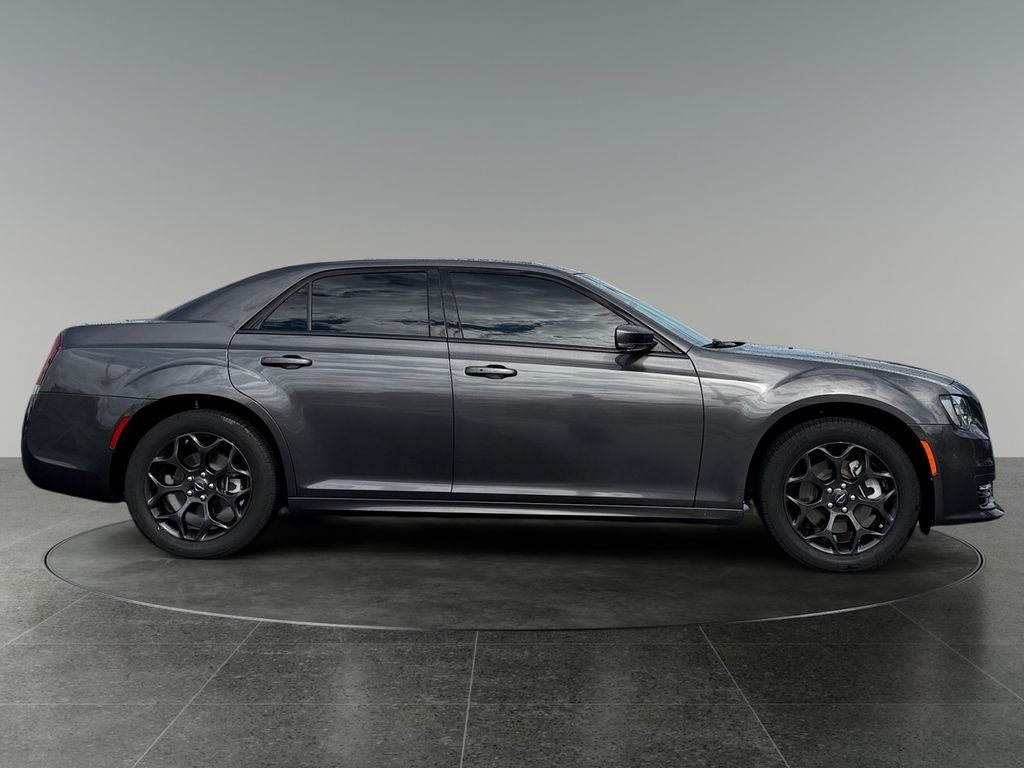 2022 Chrysler 300 Touring