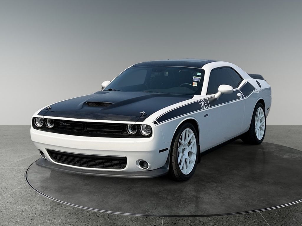 2017 Dodge Challenger R/T 6 speed manual