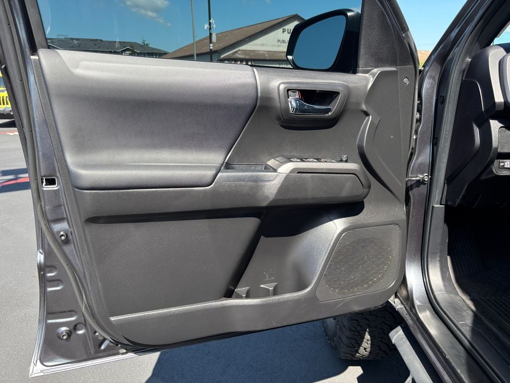 2023 Toyota Tacoma TRD Off-Road V6