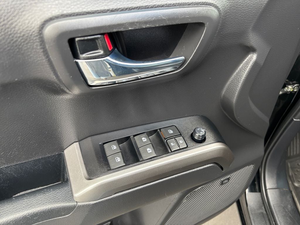 2022 Toyota Tacoma Limited V6