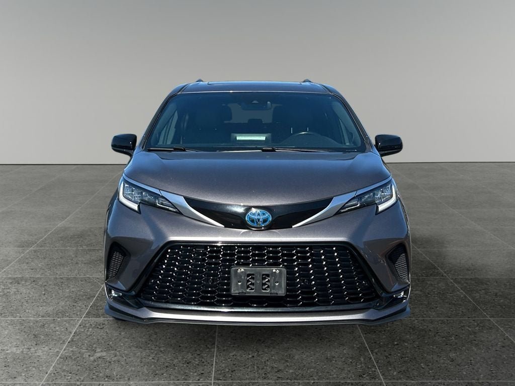 2021 Toyota Sienna XSE 7 Passenger