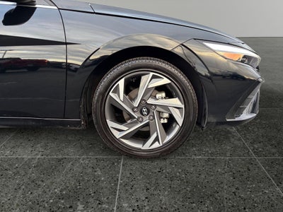 2024 Hyundai Elantra Hybrid Limited