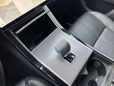 2024 Land Rover Range Rover Velar Dynamic SE